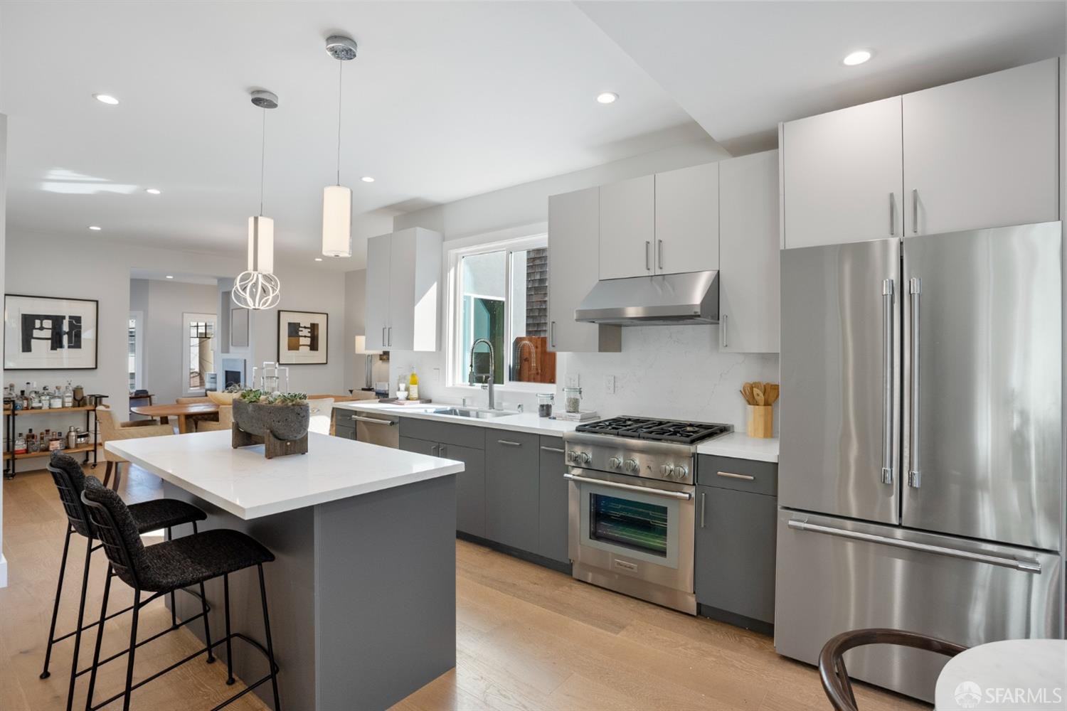 1935 Cabrillo Street