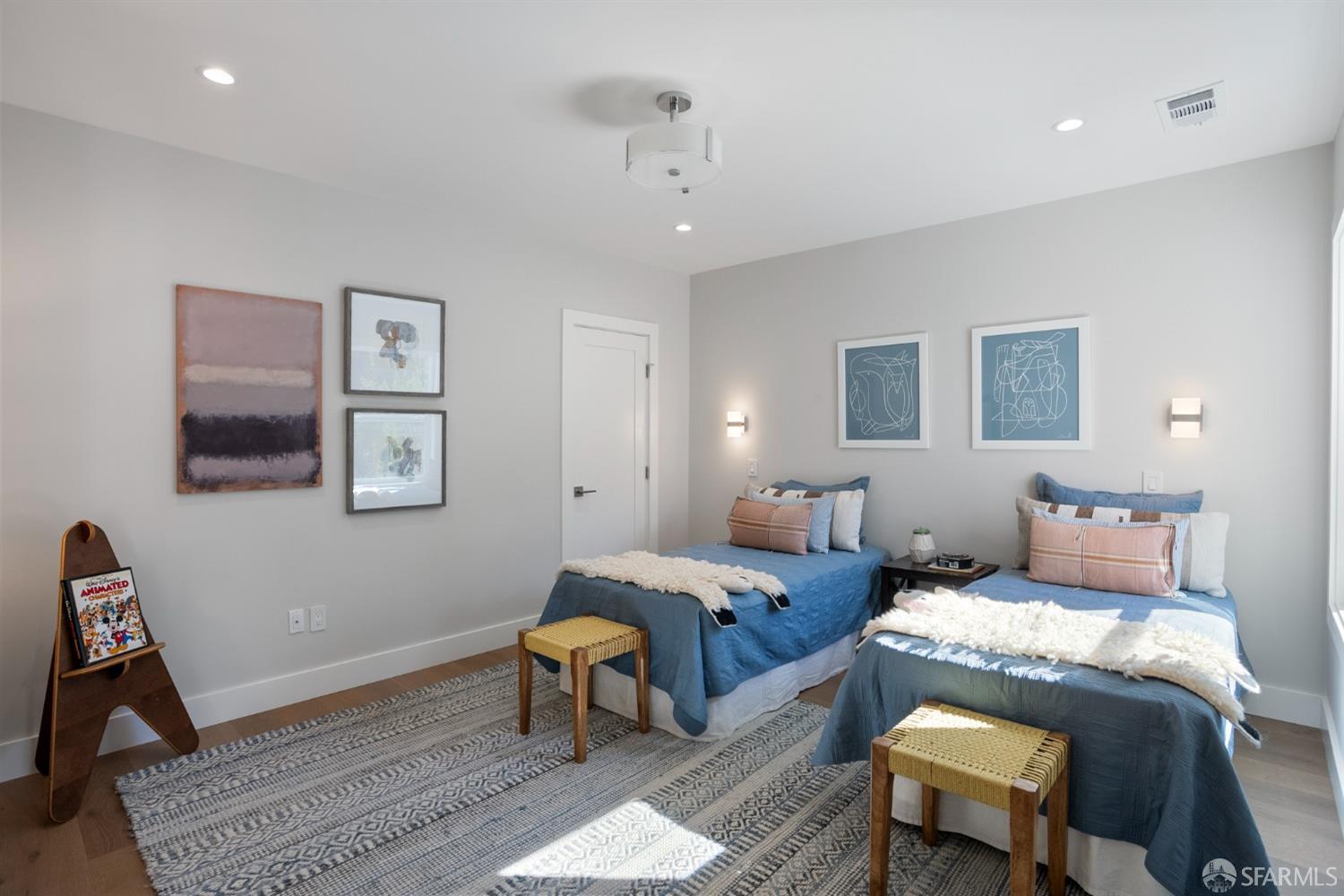 1935 Cabrillo Street