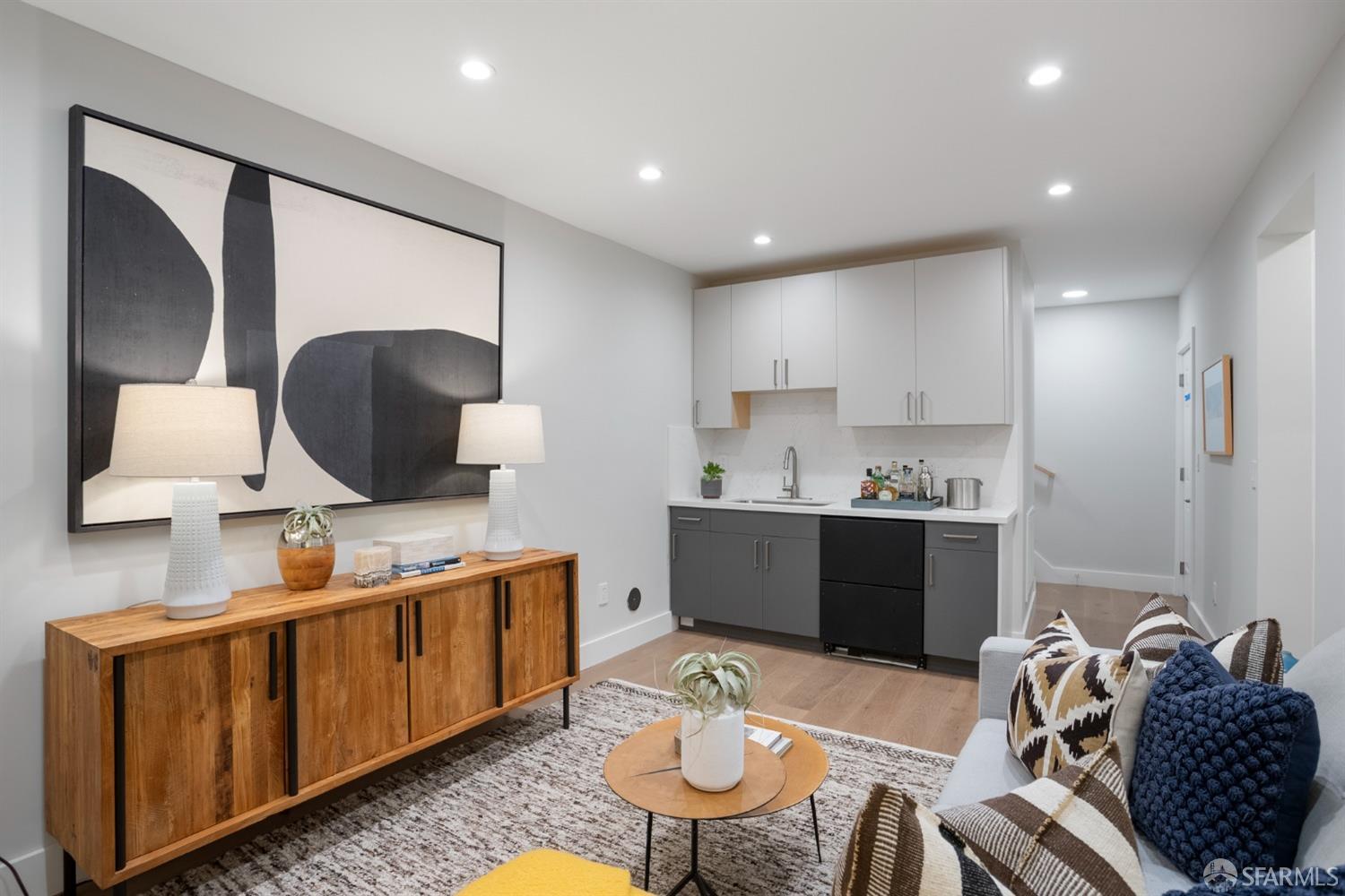 1935 Cabrillo Street