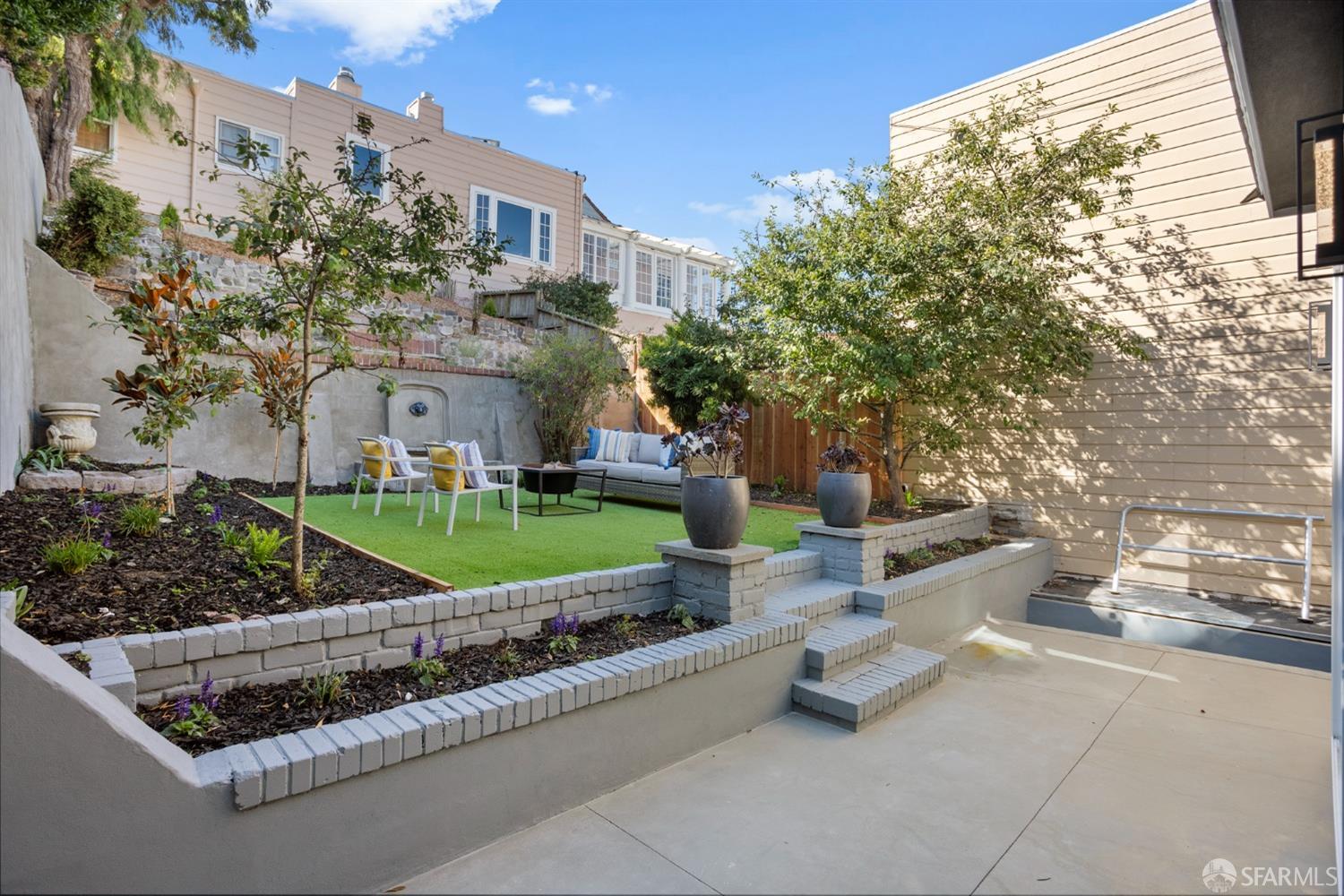 1935 Cabrillo Street