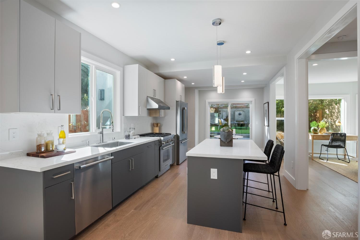 1935 Cabrillo Street