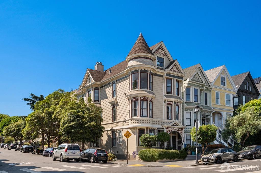 605 Waller Street