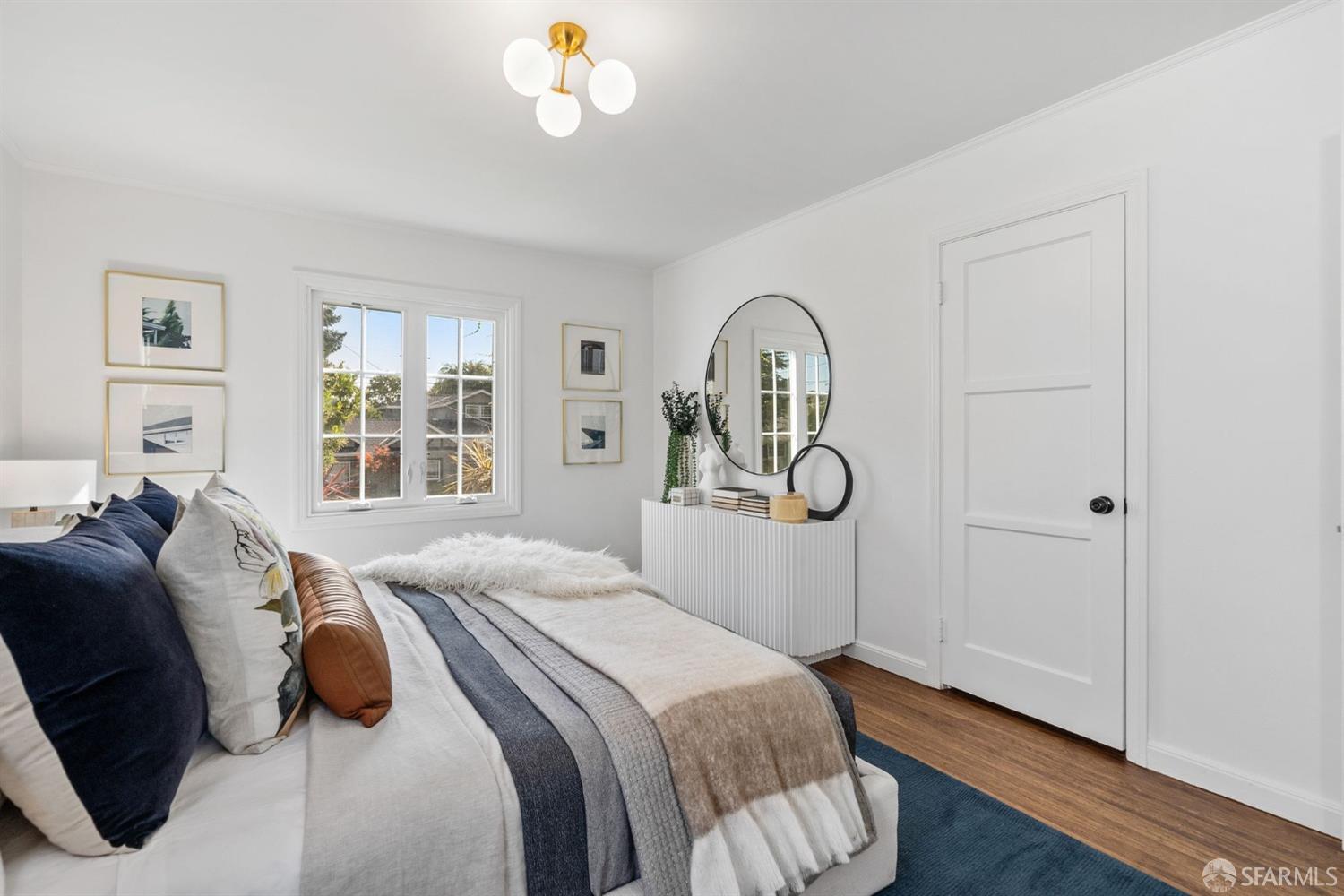 2842 Fernwood Street