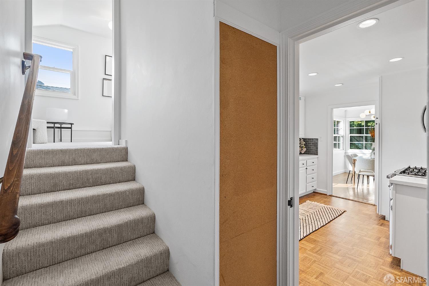 2842 Fernwood Street