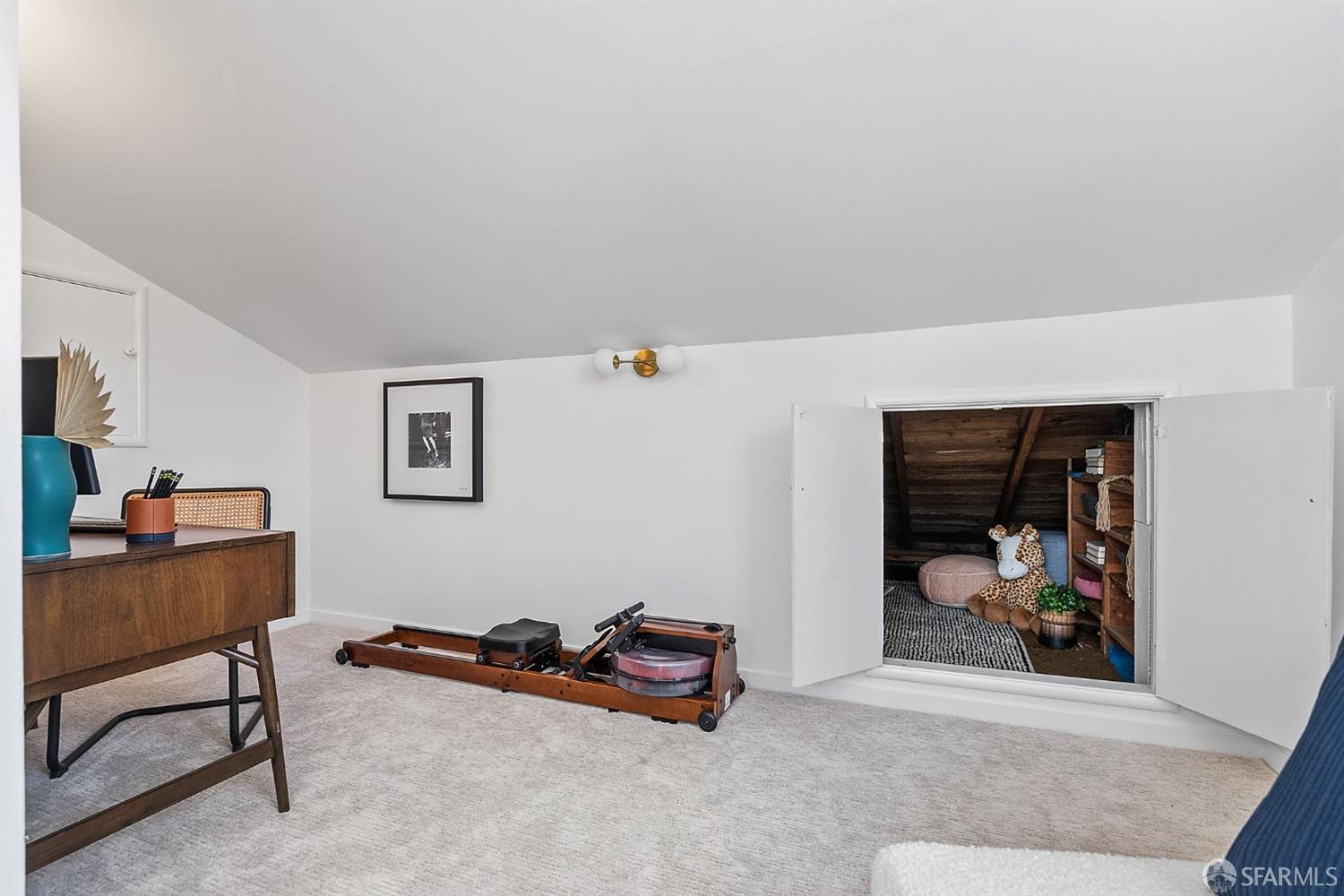 2842 Fernwood Street