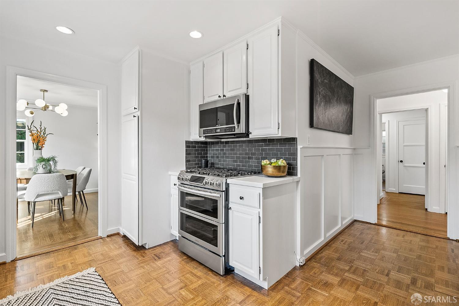 2842 Fernwood Street