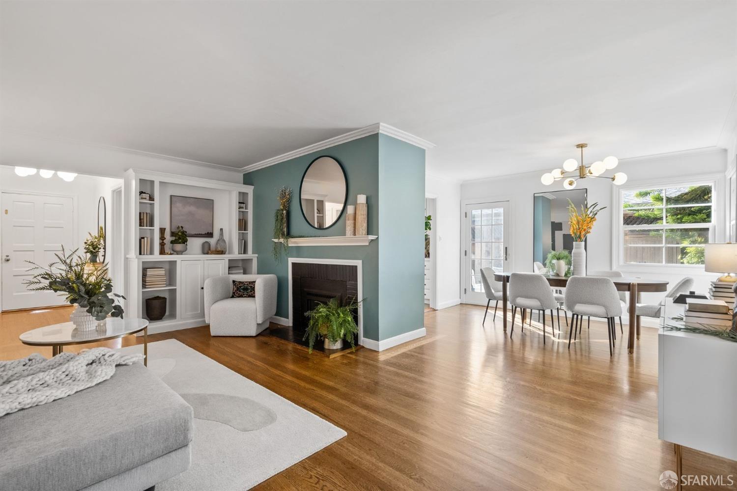 2842 Fernwood Street