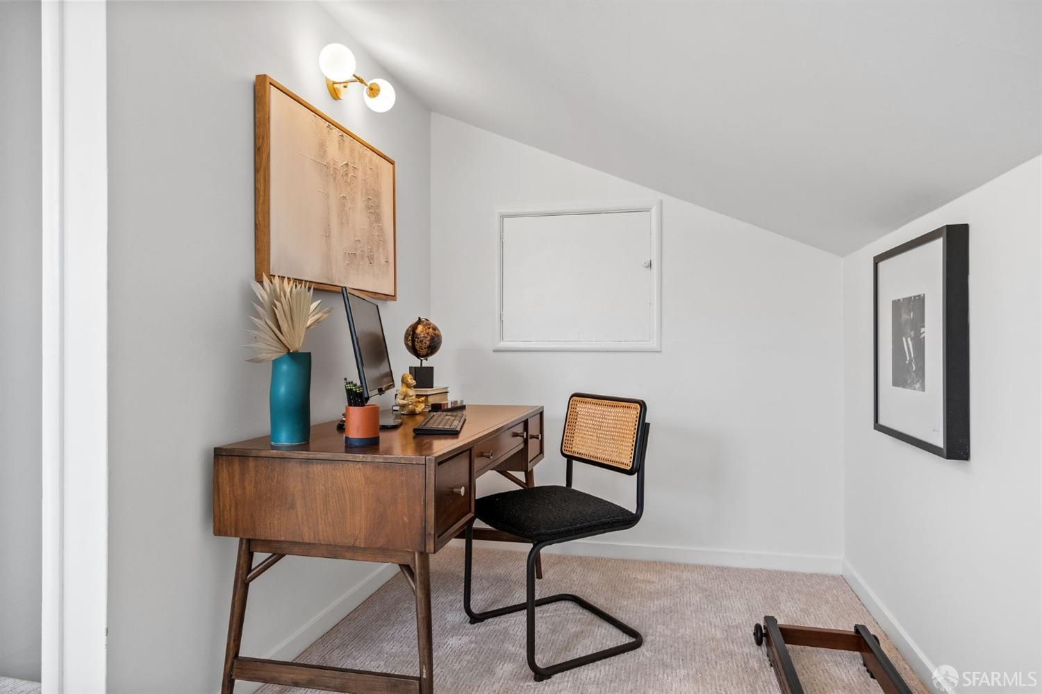 2842 Fernwood Street