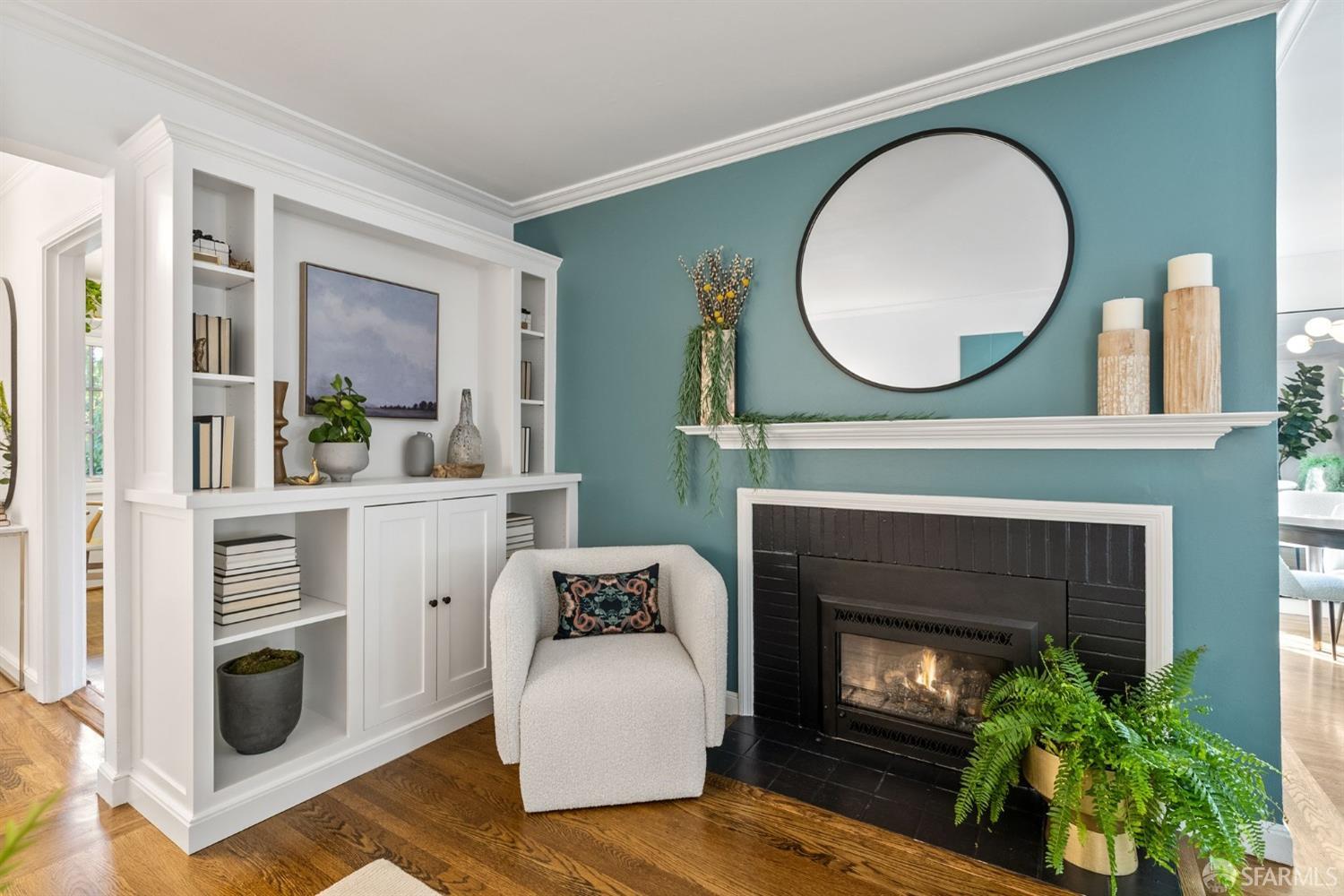 2842 Fernwood Street