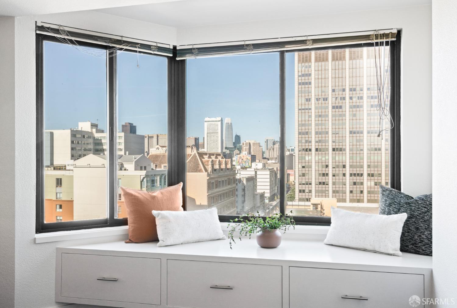 601 Van Ness Avenue Unit: 801