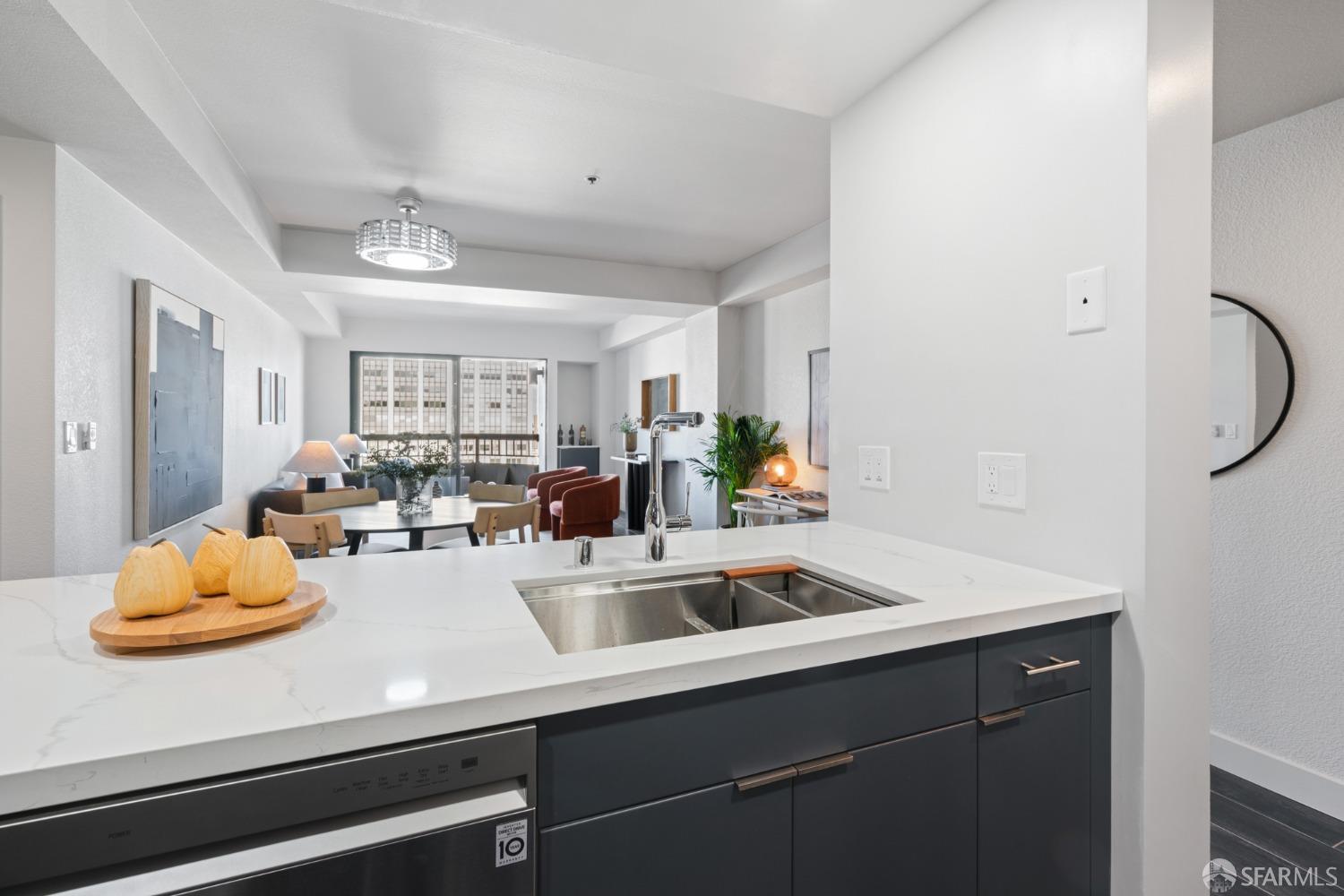 601 Van Ness Avenue Unit: 801