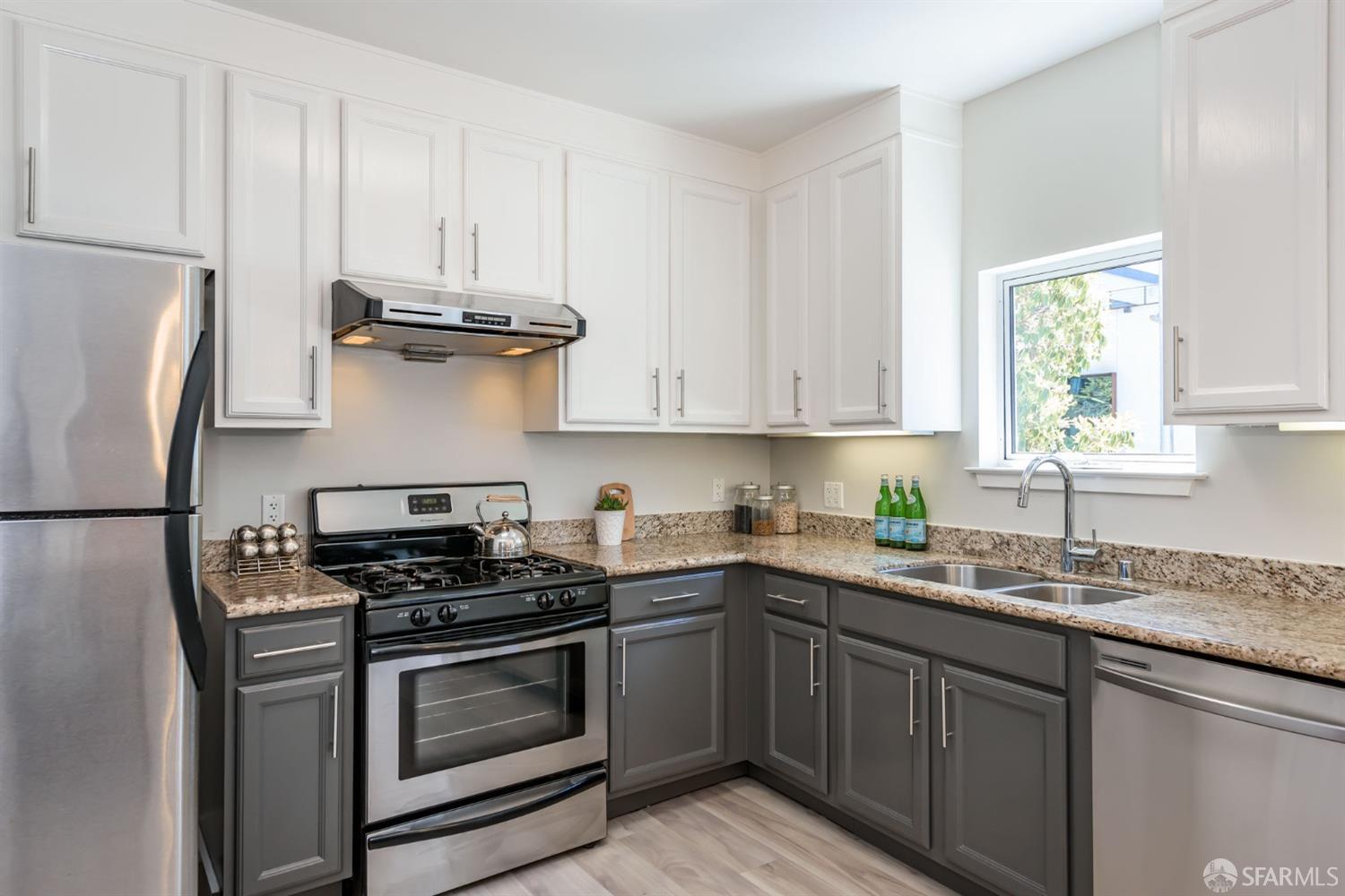 638 19th Street Unit: 8