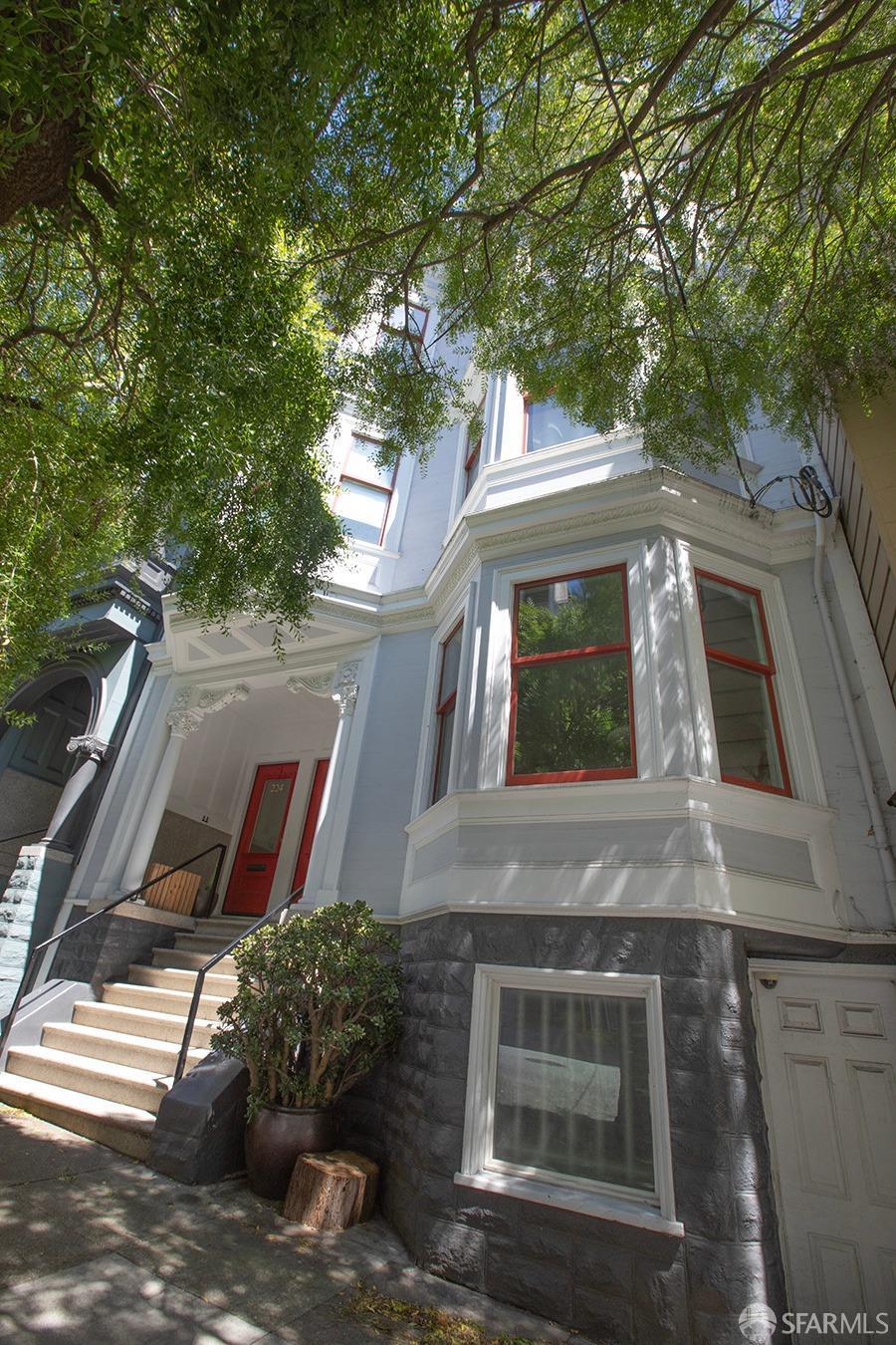 228 Shrader Street
