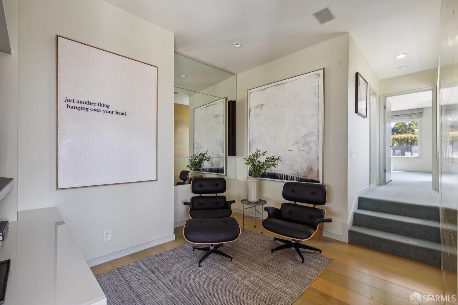 1234 Lombard Street Unit: 4