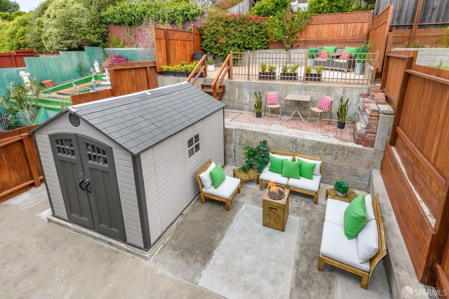 466 Point Lobos Avenue