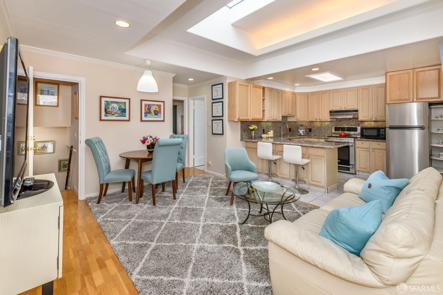 466 Point Lobos Avenue