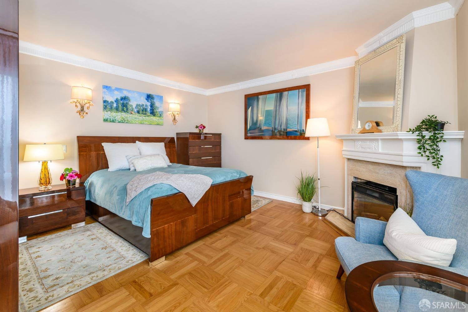 466 Point Lobos Avenue