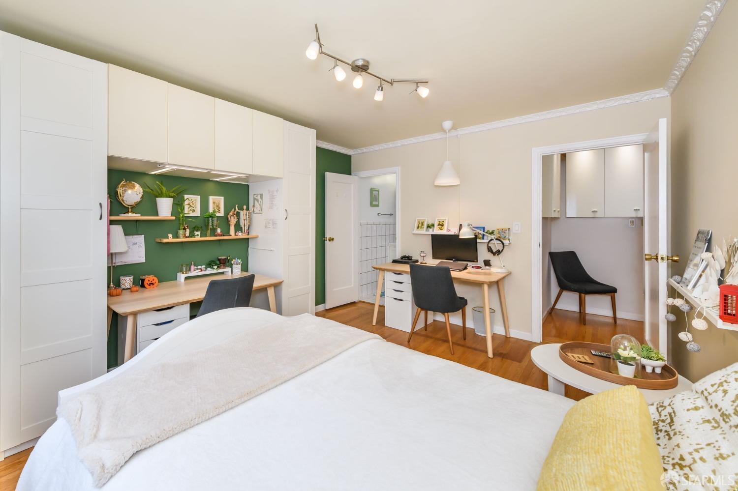 466 Point Lobos Avenue