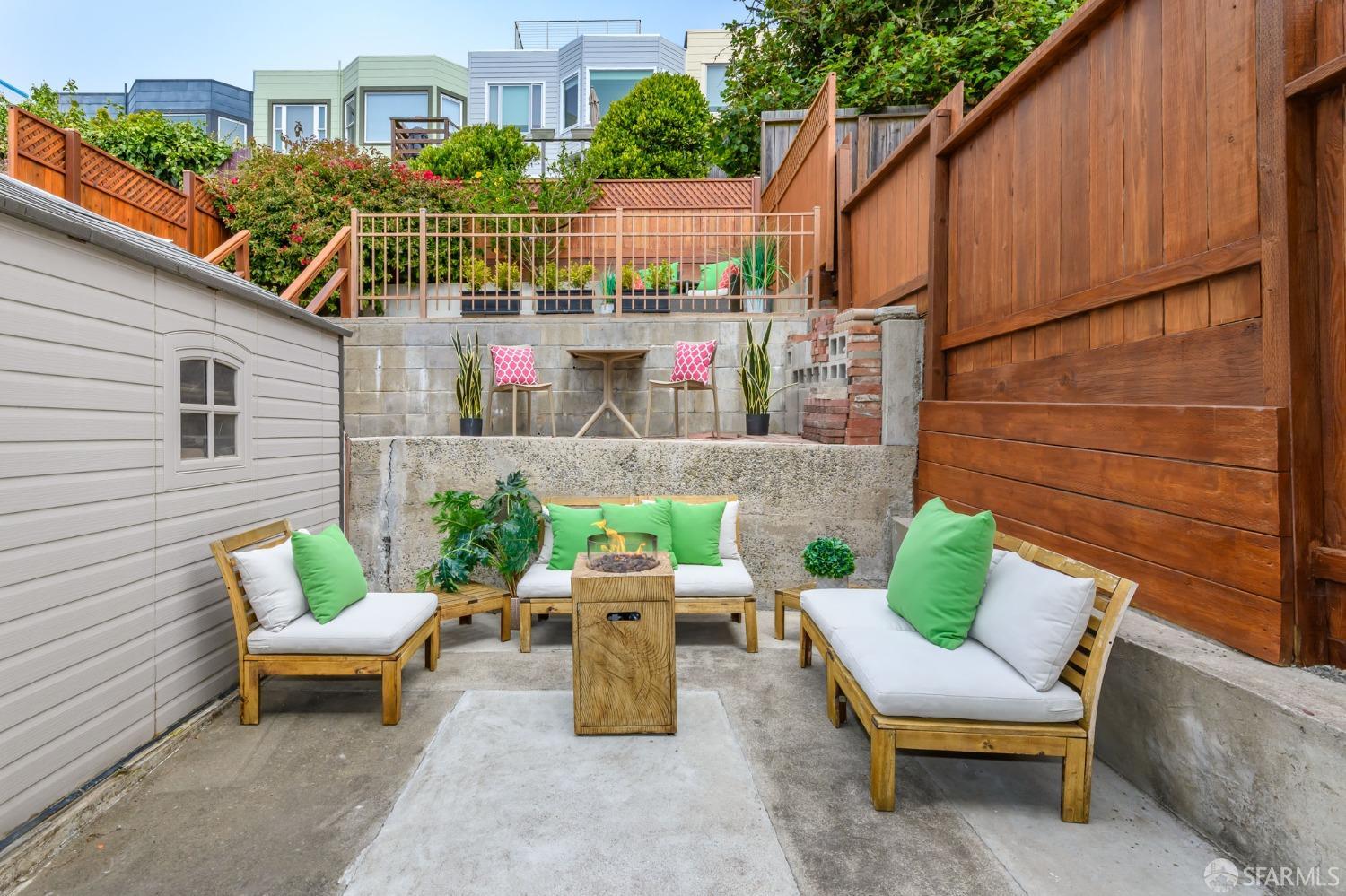 466 Point Lobos Avenue