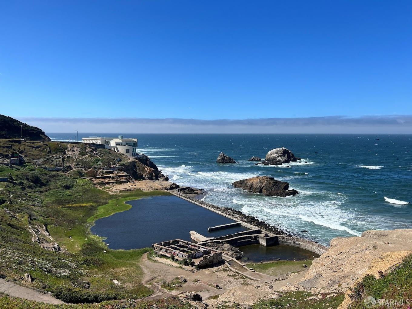 466 Point Lobos Avenue