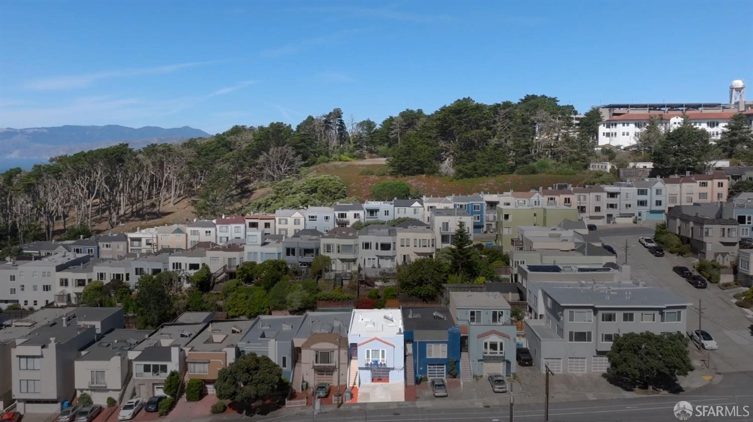 466 Point Lobos Avenue