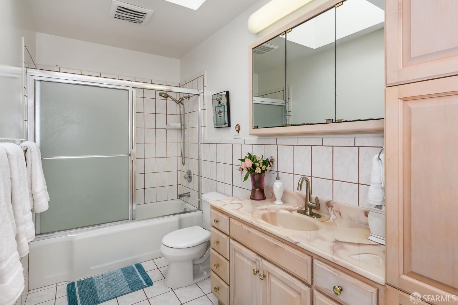 466 Point Lobos Avenue