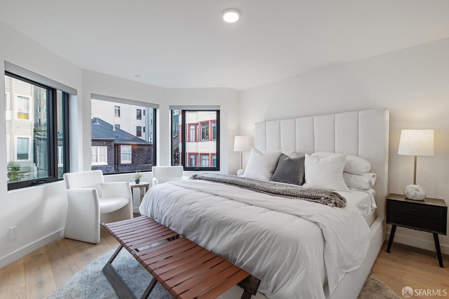 1624 Larkin Street Unit: 8