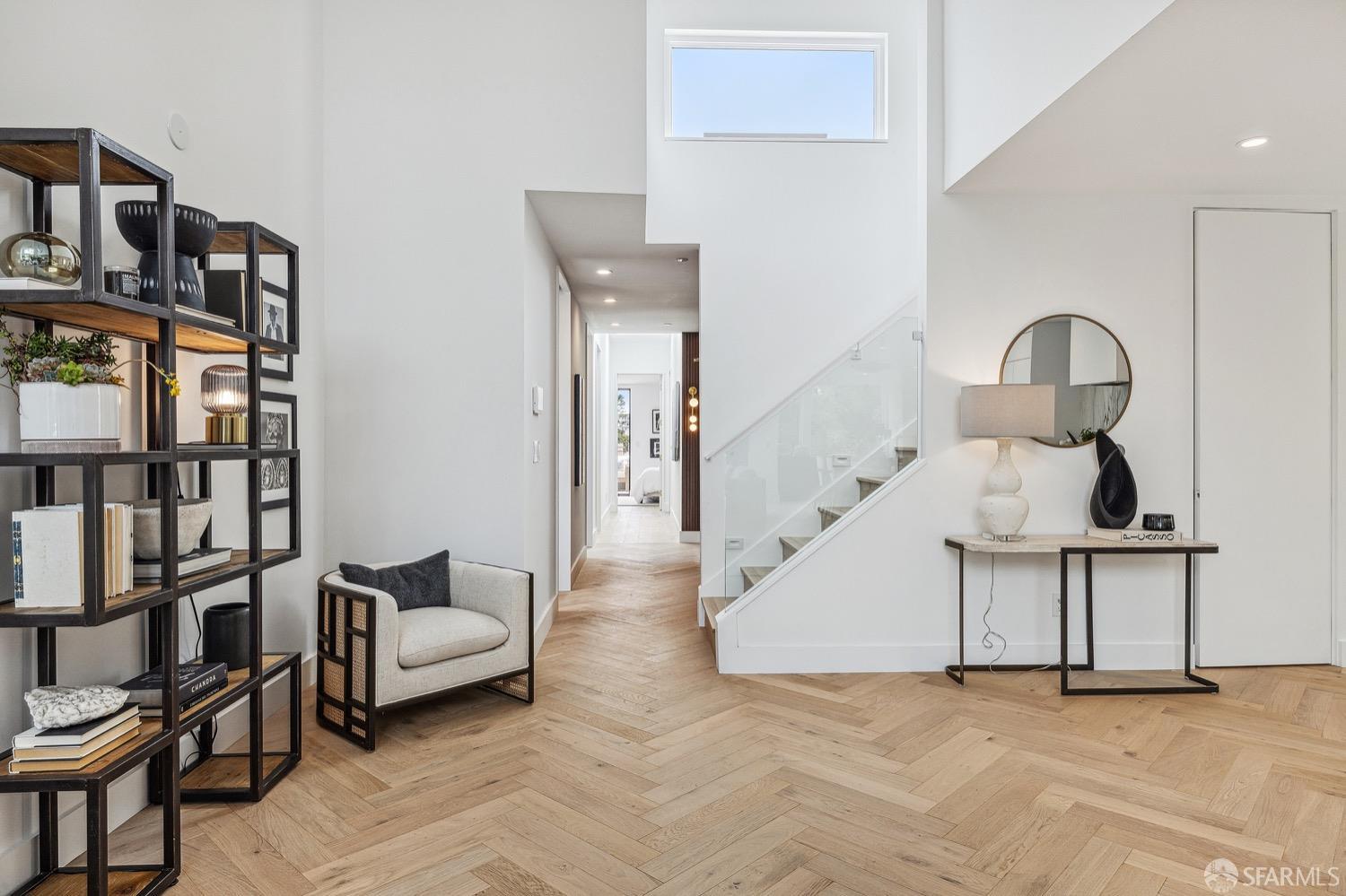 3456 Sacramento Street Unit: 5