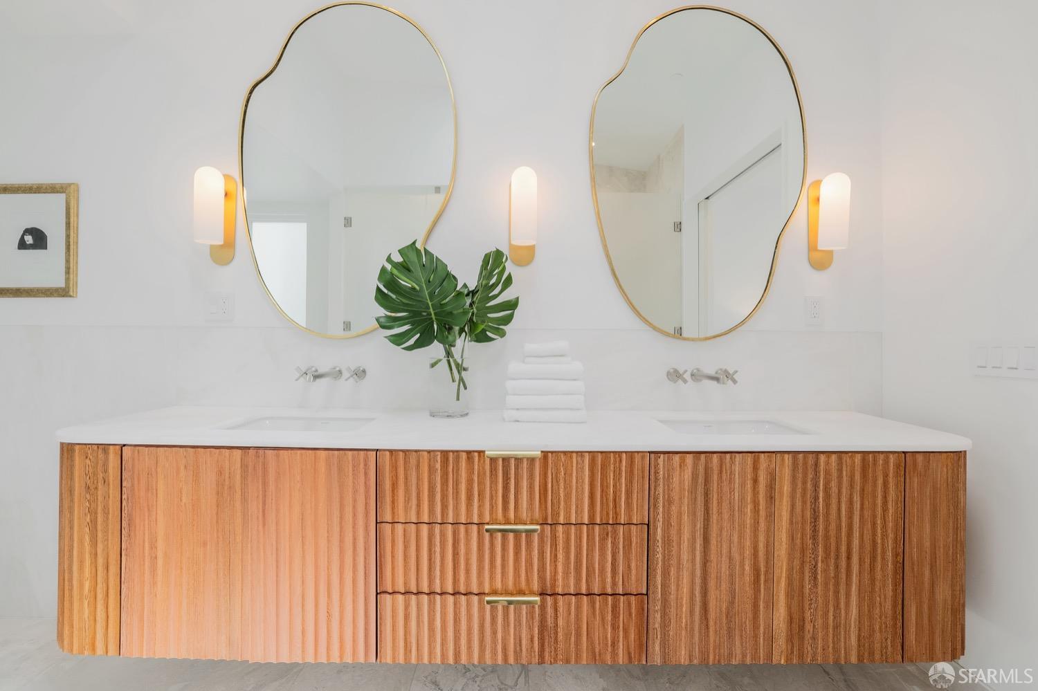 3456 Sacramento Street Unit: 5