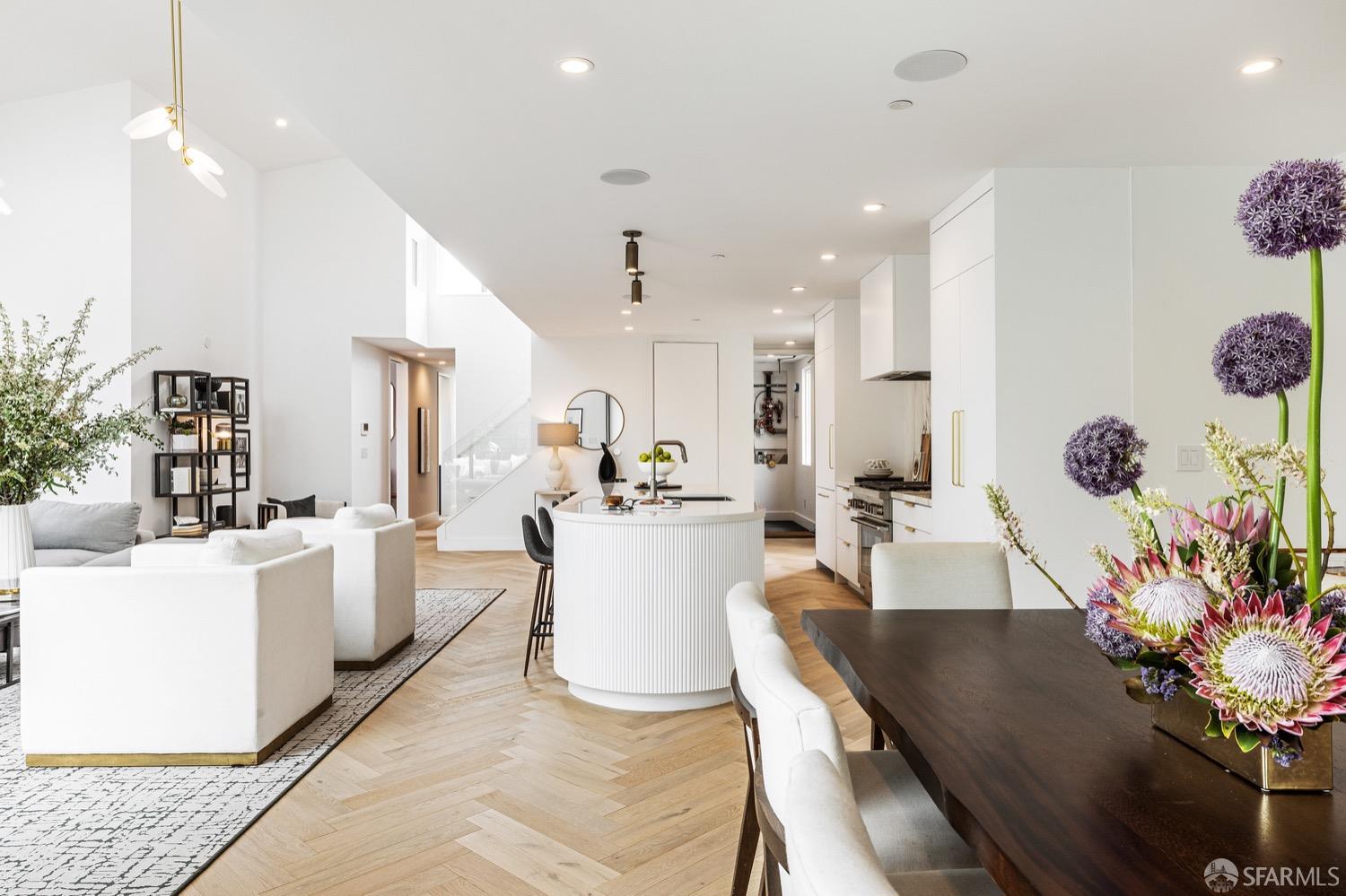 3456 Sacramento Street Unit: 5