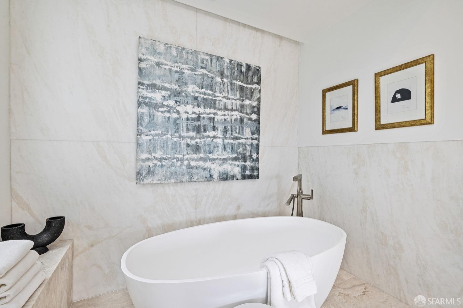 3456 Sacramento Street Unit: 5