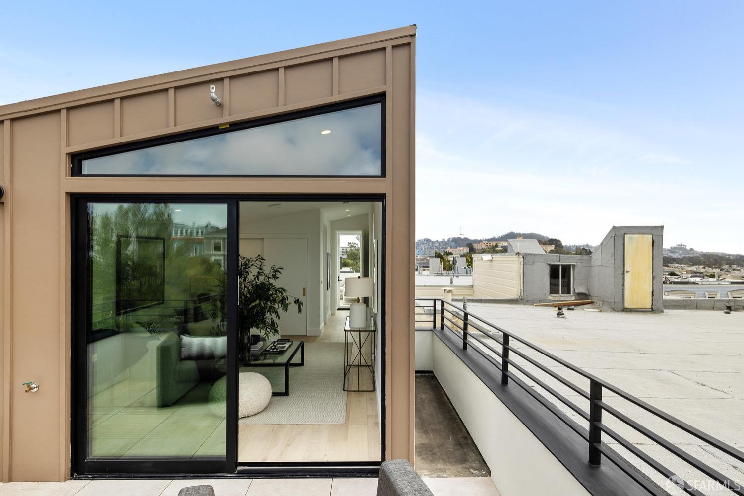 3456 Sacramento Street Unit: 5