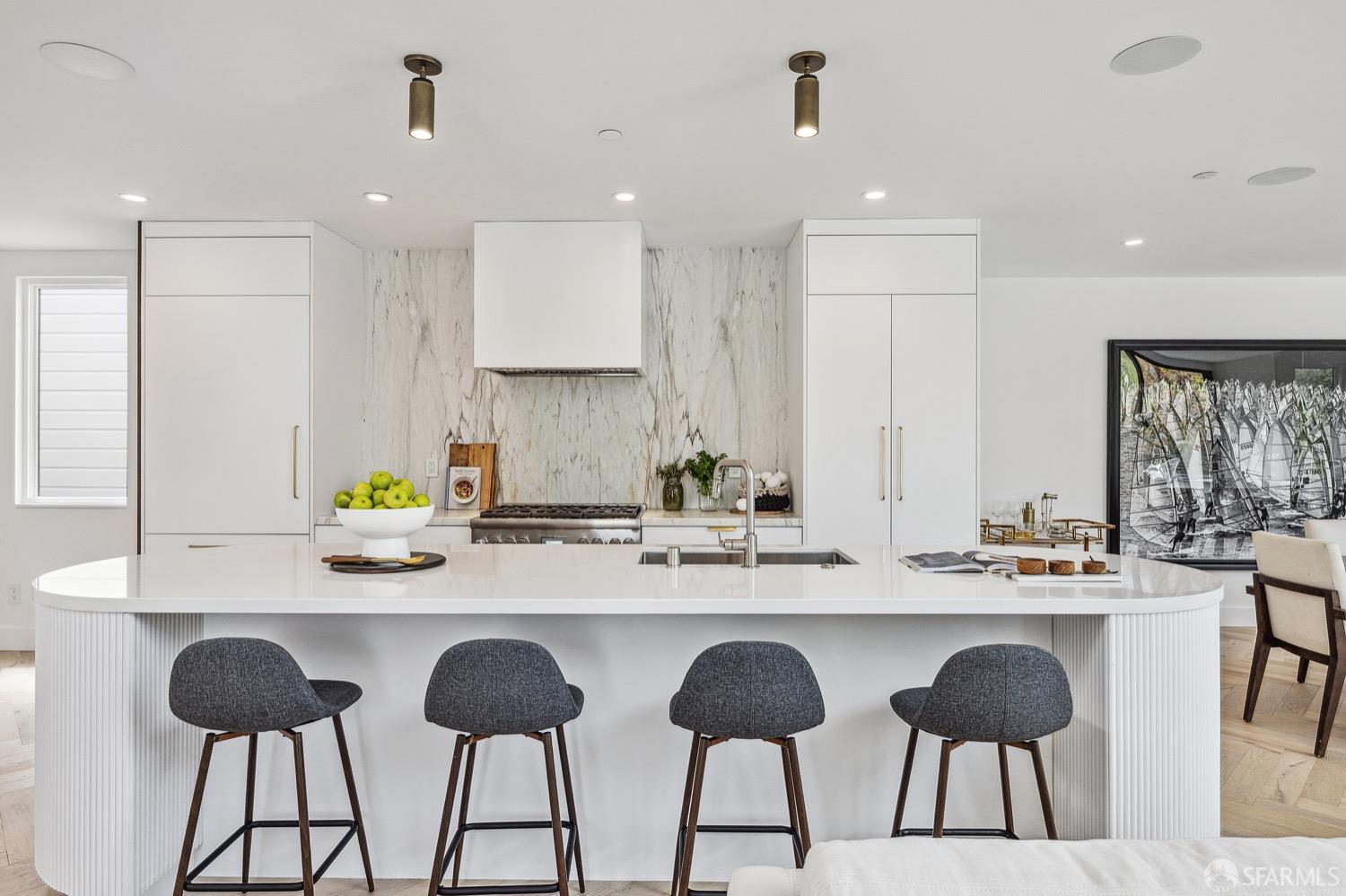 3456 Sacramento Street Unit: 5