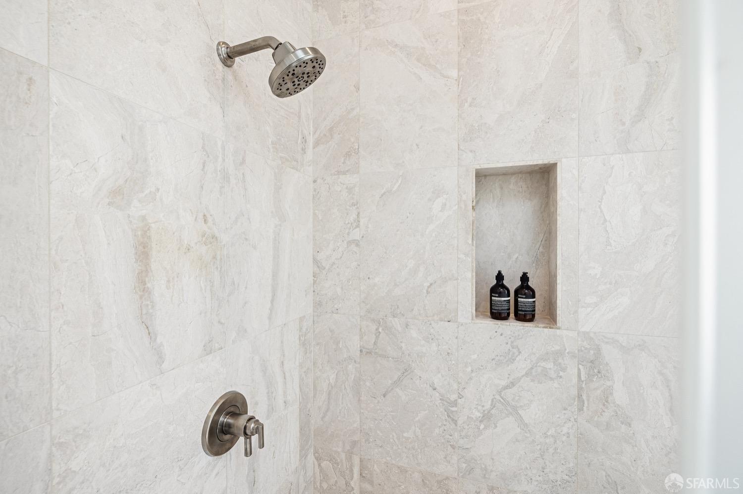 3456 Sacramento Street Unit: 5