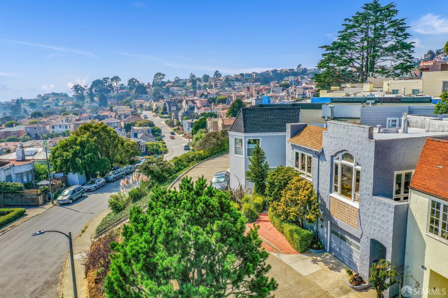 590 Melrose Avenue