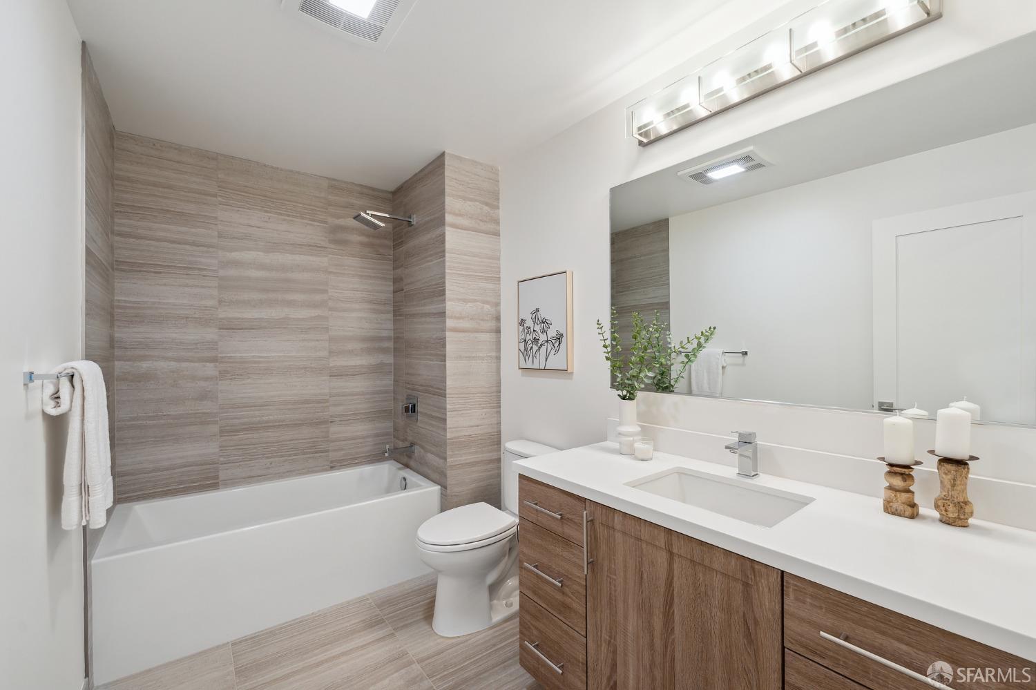 1624 Larkin Street Unit: 9