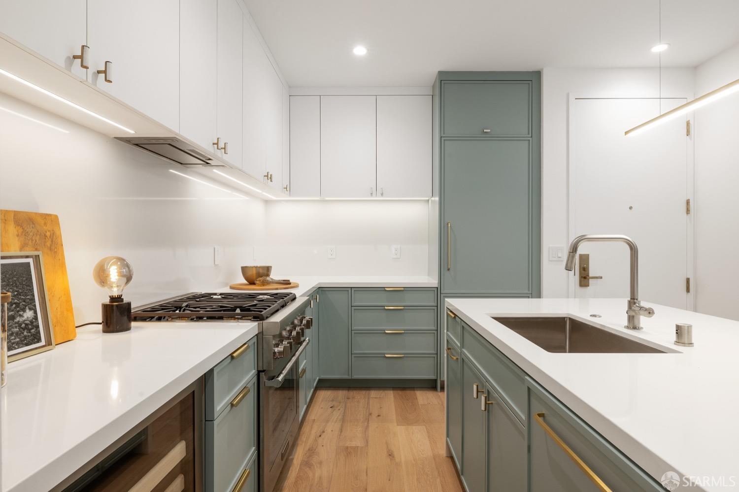 3456 Sacramento Street Unit: 4