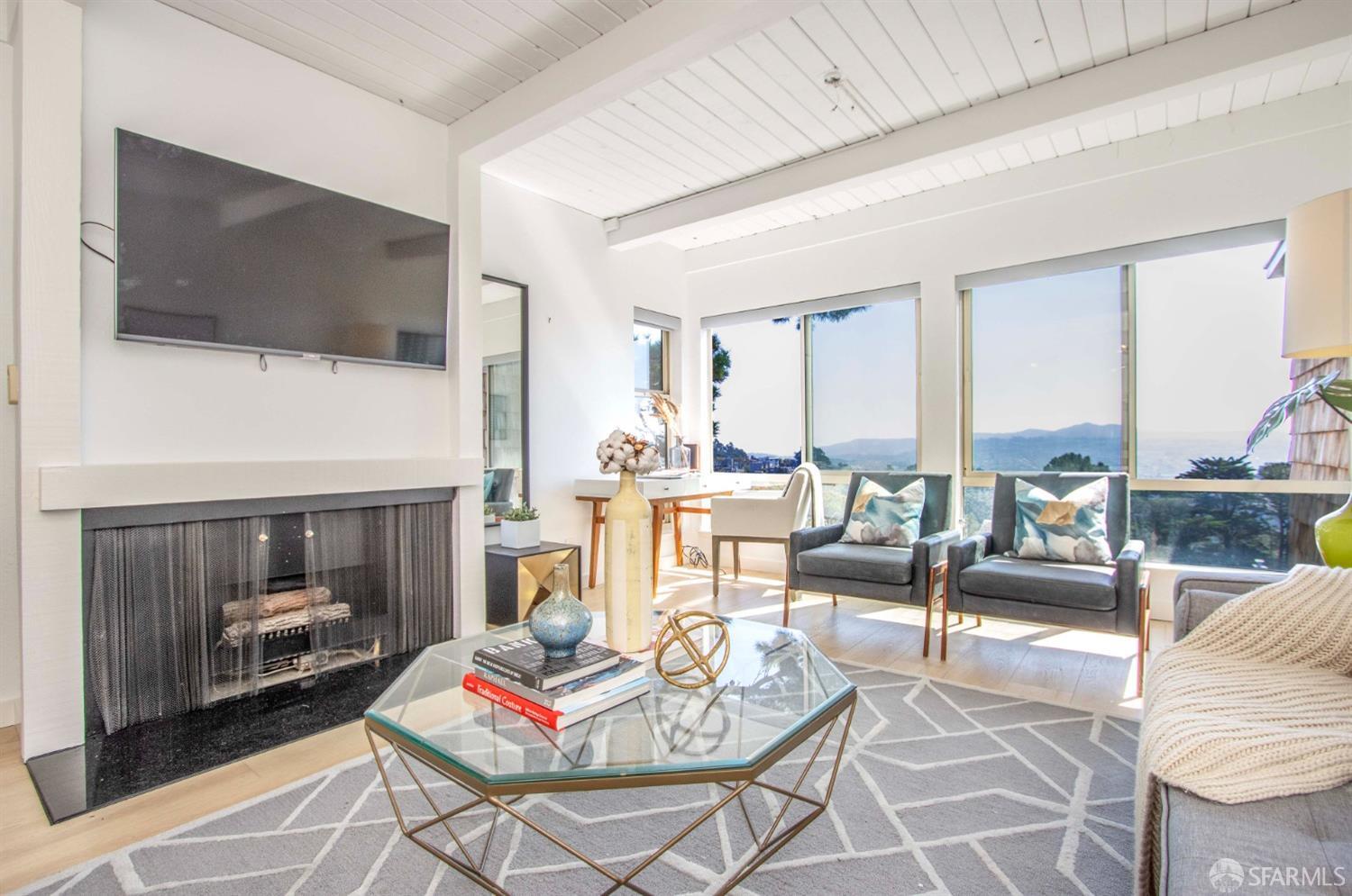 215 Red Rock Way Unit: 306J