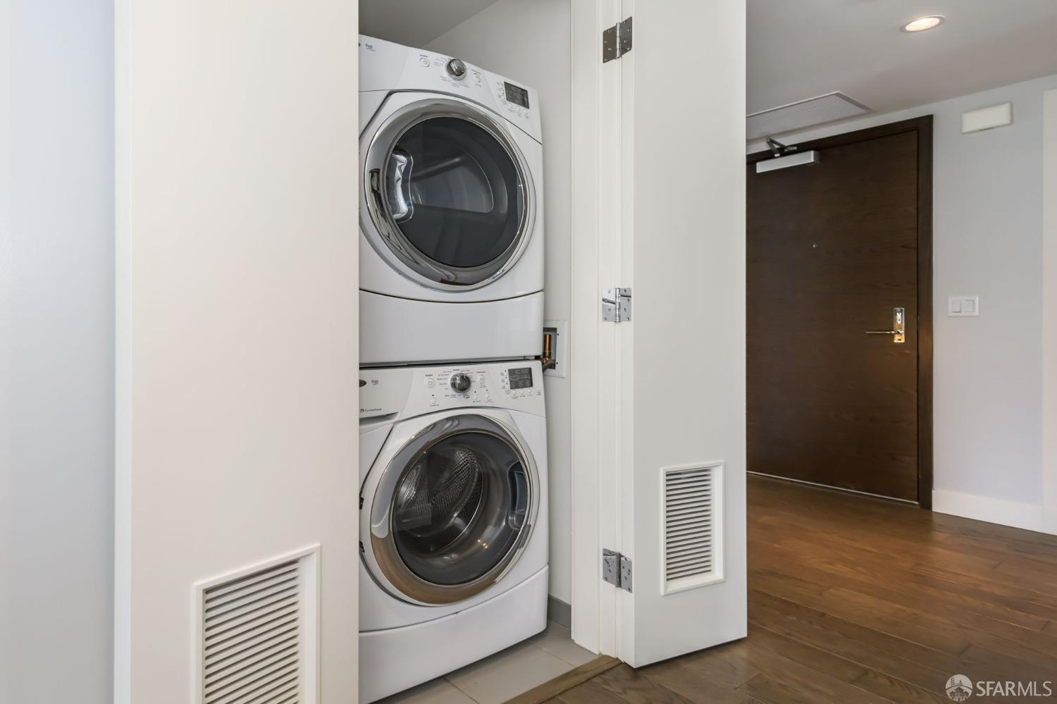 435 China Basin Street Unit: 547