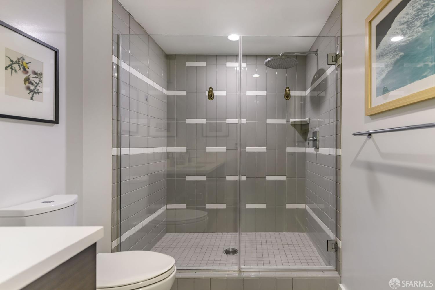 435 China Basin Street Unit: 547