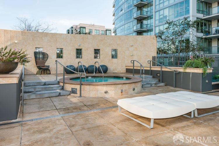 435 China Basin Street Unit: 547