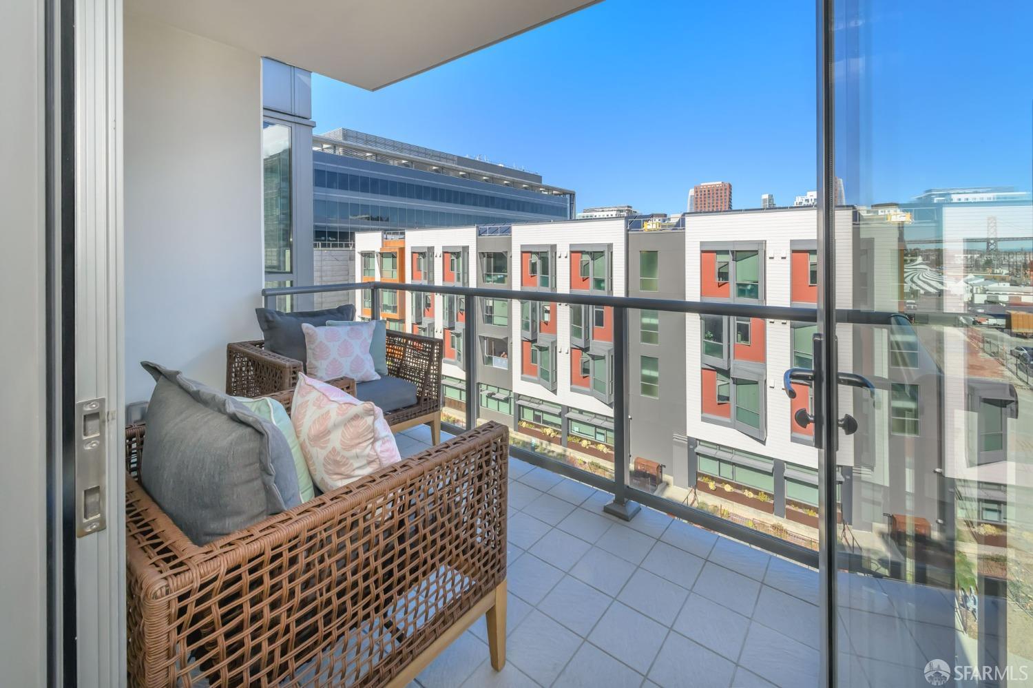 435 China Basin Street Unit: 547