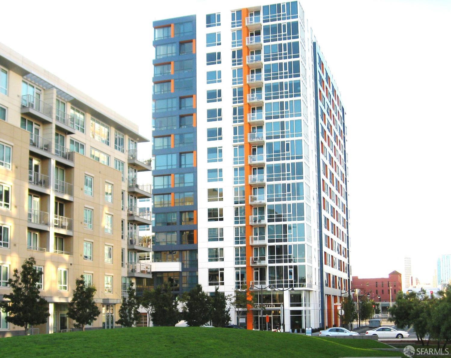 300 Berry Street Unit: 1207