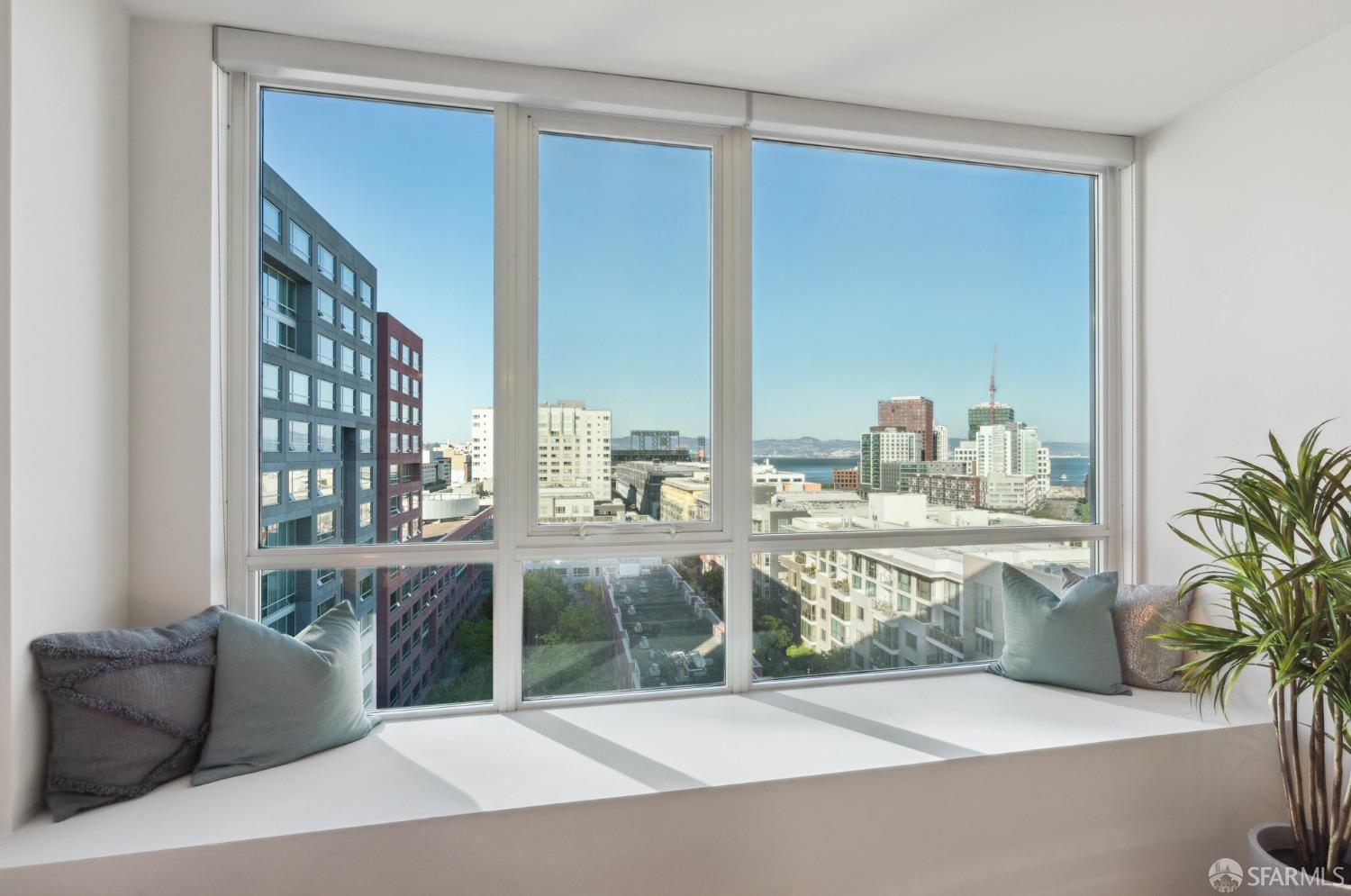 300 Berry Street Unit: 1207