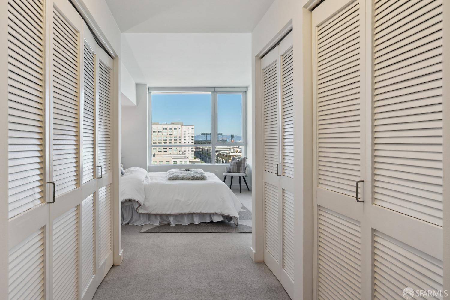 300 Berry Street Unit: 1207