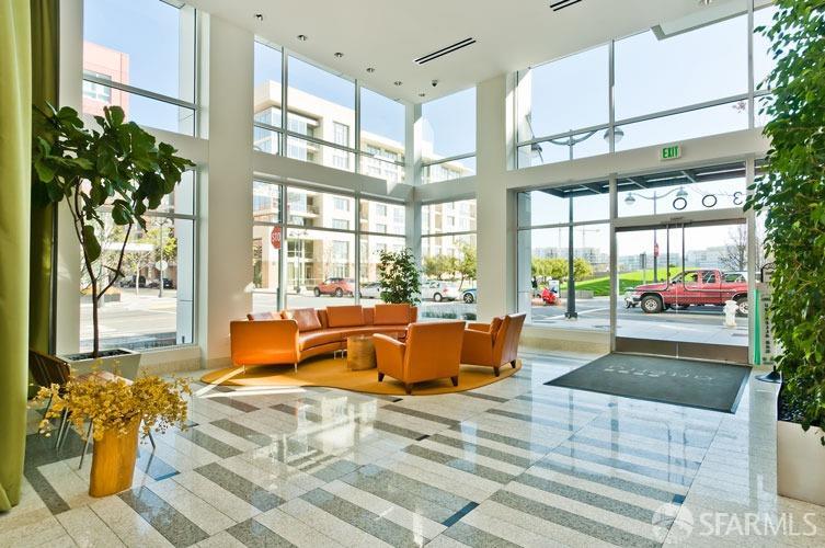 300 Berry Street Unit: 1207