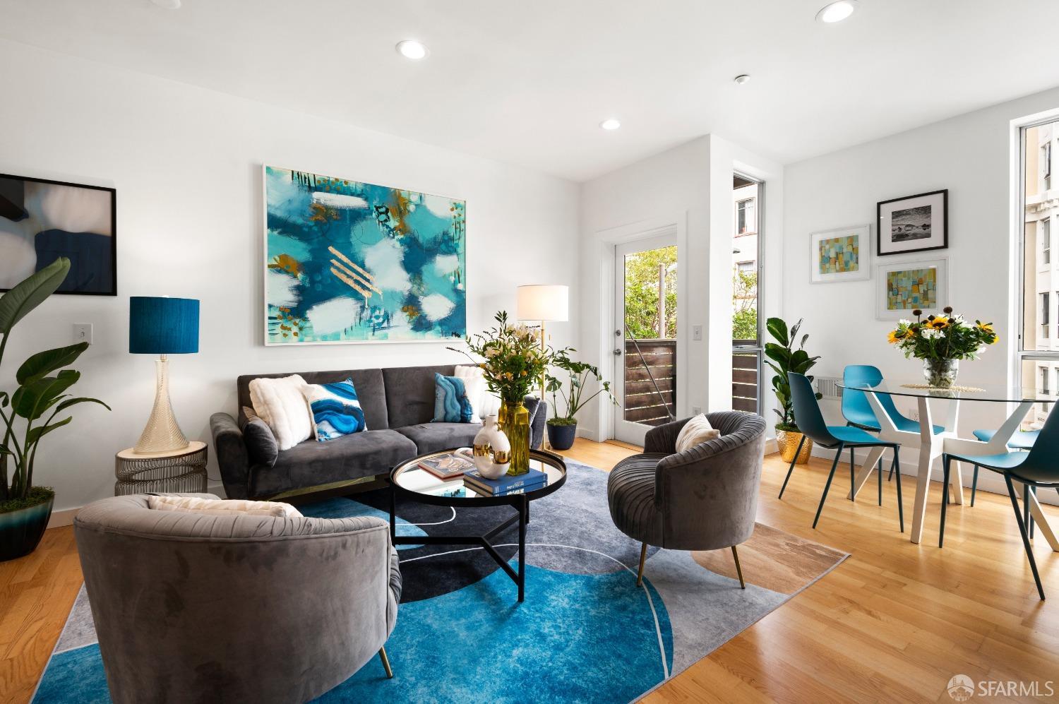 1521 Sutter Street # 302