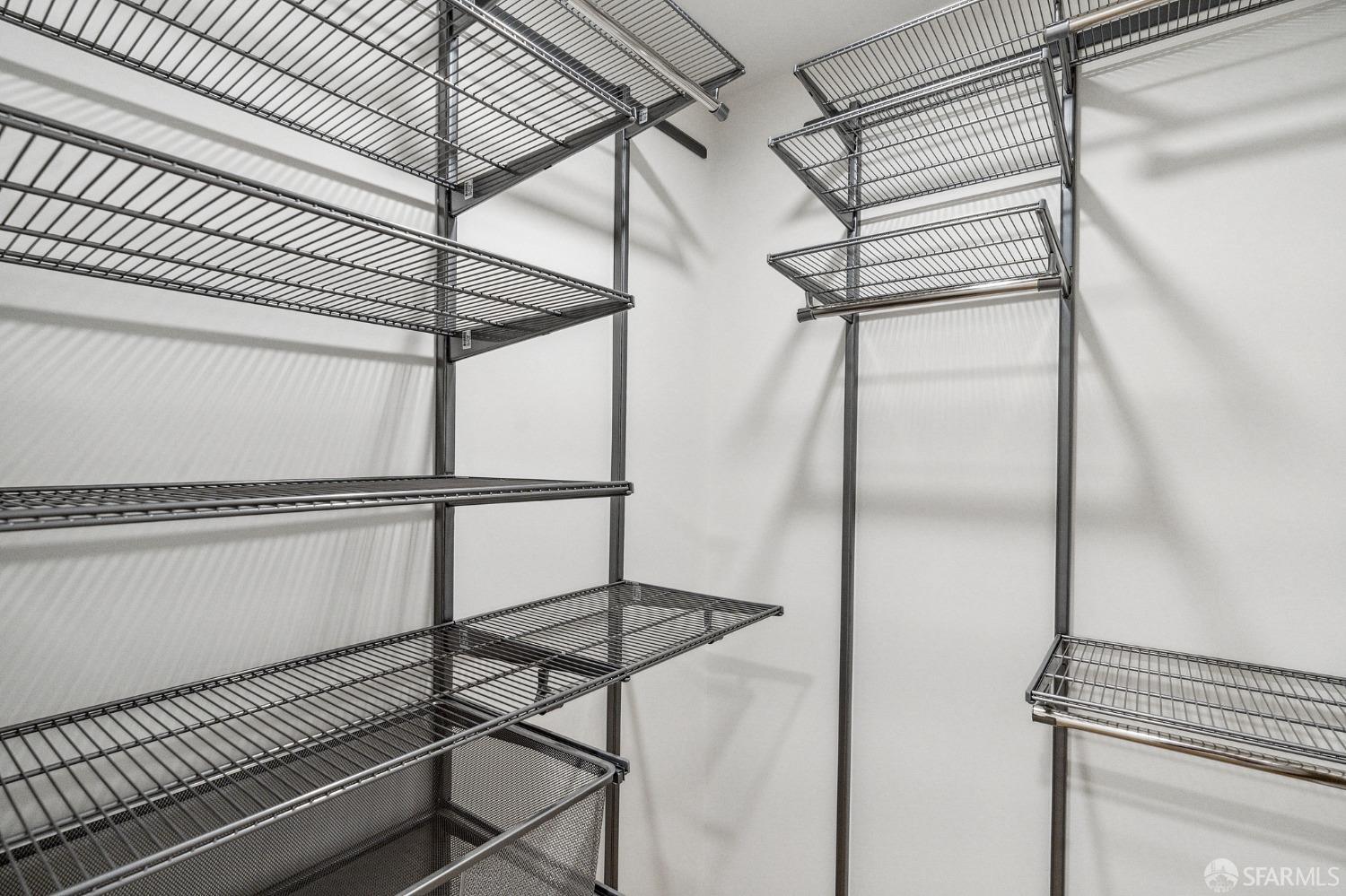 1624 Larkin Street Unit: 7