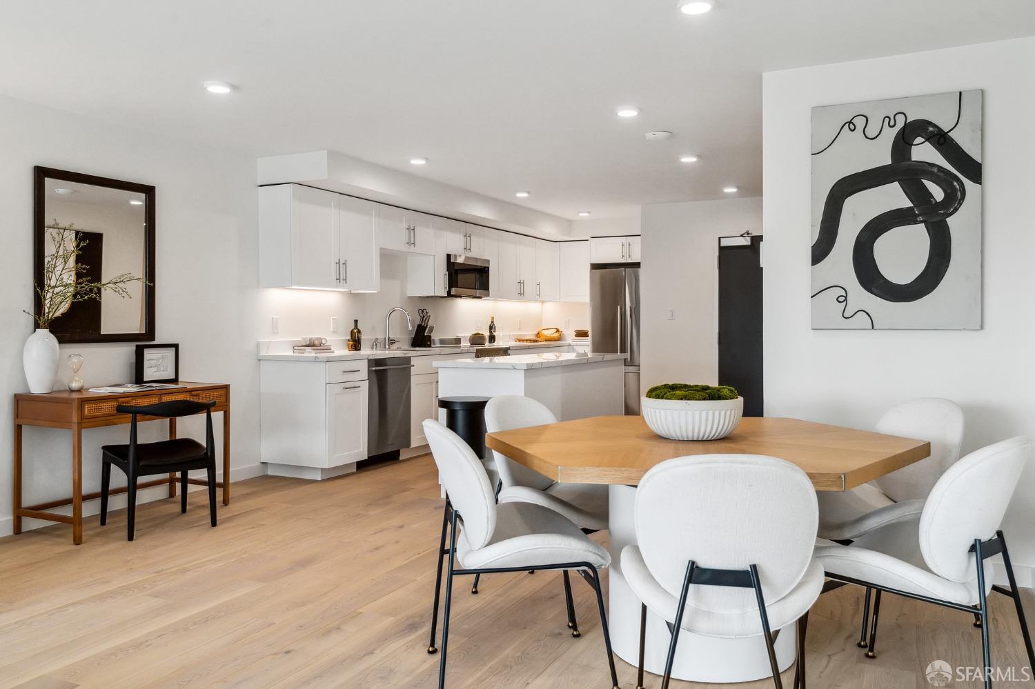 1624 Larkin Street Unit: 7
