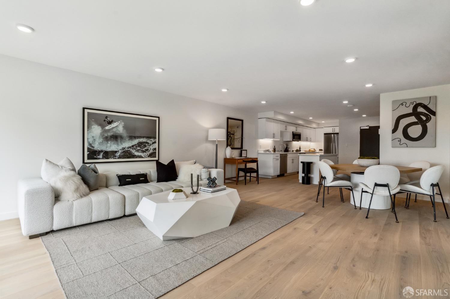 1624 Larkin Street Unit: 7